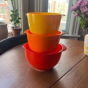 Vintage Melamine Mixing Bowl Set